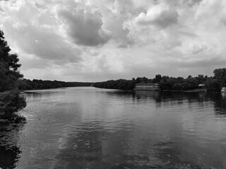 Fototapeta premium Moscow river before a storm within the city.