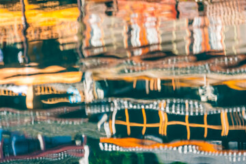 Obraz premium Fenghuang Old Town homes reflection in water