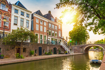 Fototapeta na wymiar Traditional dutch houses, streets and bridges Utrecht