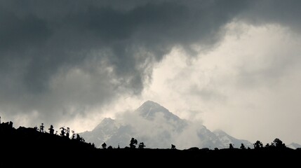 Fototapeta na wymiar mountain peak clouds