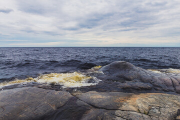 sea and rocks