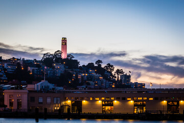 Naklejka premium Light the night in San Francisco hill top