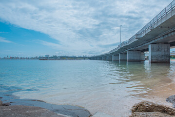 沖縄県那覇市にある”波の上ビーチ”です。