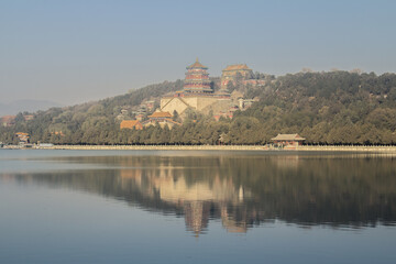 Fototapeta premium Beijing Temple During a Hazy Morning