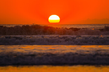 Fototapeta premium 夕日と海