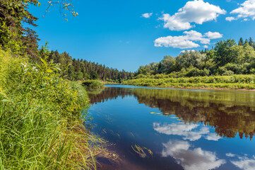 Fototapeta na wymiar Beautiful Gauja river in the town of Valmiera, Gauja National Park