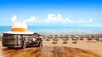 Obraz premium Desk of free space and summer beach 