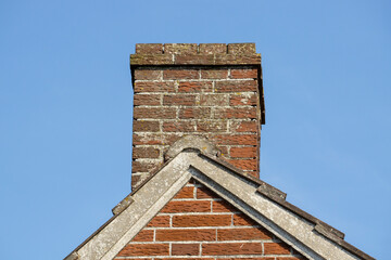 Hausdach mit Schornstein