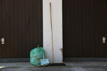 Besenrein - Garage Entrümpelung Haushaltsauflösung 