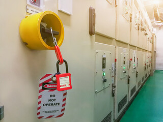  Red key locked and tag for process cut off electrical,the toggle tags number for electrical log...