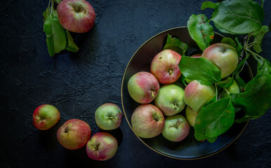 image of new crop apples on an old table