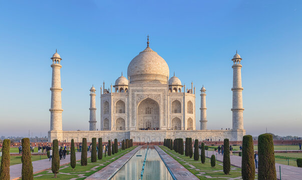 Taj Mahal, Agra, Uttar Pradesh, India