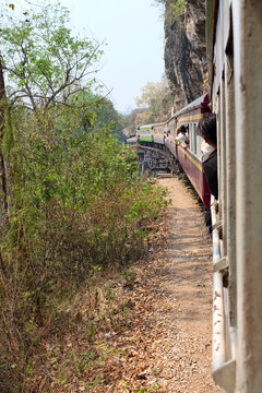 CHEMIN DE FER DE LA MORT - THAMKRA SAE BRIDGE - THAILANDE