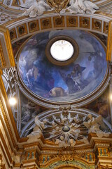 Obraz premium Decke der Kirche Maria Trinita in Rom Italien