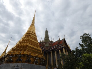 Fototapeta premium Churches and pagodas, Phra Kaew temple