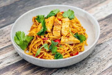 Vegetable noodles with chicken meat preparation