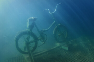 Underwater bicycle