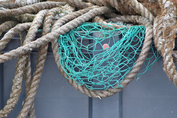 Fischernetz mit Halteseil 