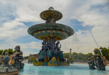 Fototapeta na wymiar Fountain on Place de la Concorde Paris 