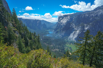 Fototapeta premium hiking the four mile trail in yosemite national park in california, usa