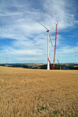 windrad wird montiert