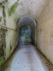 Obraz premium Architettura di un antico forte in cemento