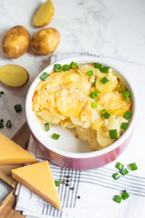 Potatoes cheesy gratin 