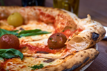 Pizza Napoli, Classic italian pizza with tomato sauce, mozzarella cheese