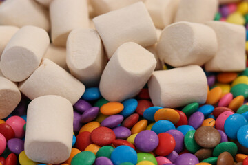 Different sweets decorating a beautiful party table.