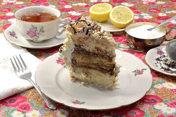 Tea time, a piece of cake