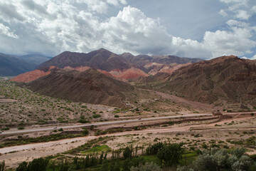 Fototapeta premium Enchanting view of the desert and hills. The colorful mountain and arid valley in Tilcara, Jujuy, Argentina. 
