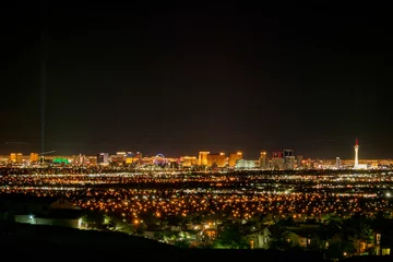 Fotobehang Night high angle view of the famous Las Vegas Strip and cityscape © Kit Leong
