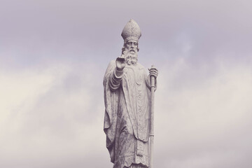old statue of wise man