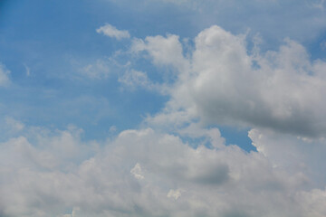Obraz premium The blue sky with white cloud. Beautiful sky with fluffy cloud.