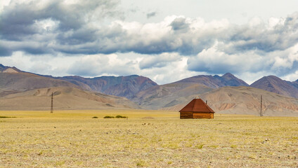 Fototapeta na wymiar lone yurt in the mountains