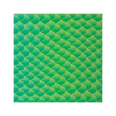 fish scale background © captainvector