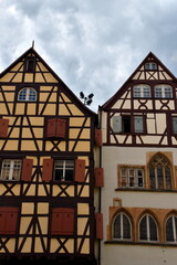 Fototapeta na wymiar Fachwerkhäuser in Colmars Altstadt