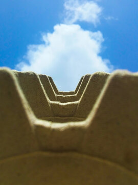 egg box to sky
