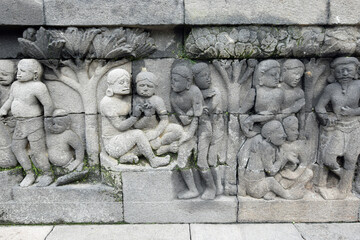 Relief am buddhistischen Borobudur-Tempel auf Java