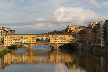 Obraz premium The beautiful Ponte Vecchio in Florence
