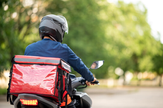Download 47 026 Best Delivery Bike Images Stock Photos Vectors Adobe Stock