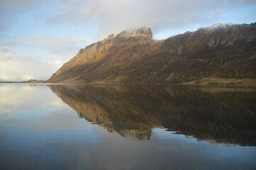 Fototapeta premium Autumn colors and reflections in the Norwegian mountains of the Lofoten Fjords in Norway