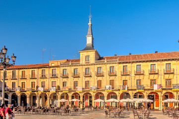 Fototapeta na wymiar Leon historical center, Spain, HDR Image