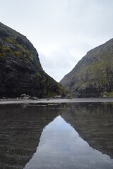 Obraz premium The dramatic coast and mountain landscapes of the Faroe Islands
