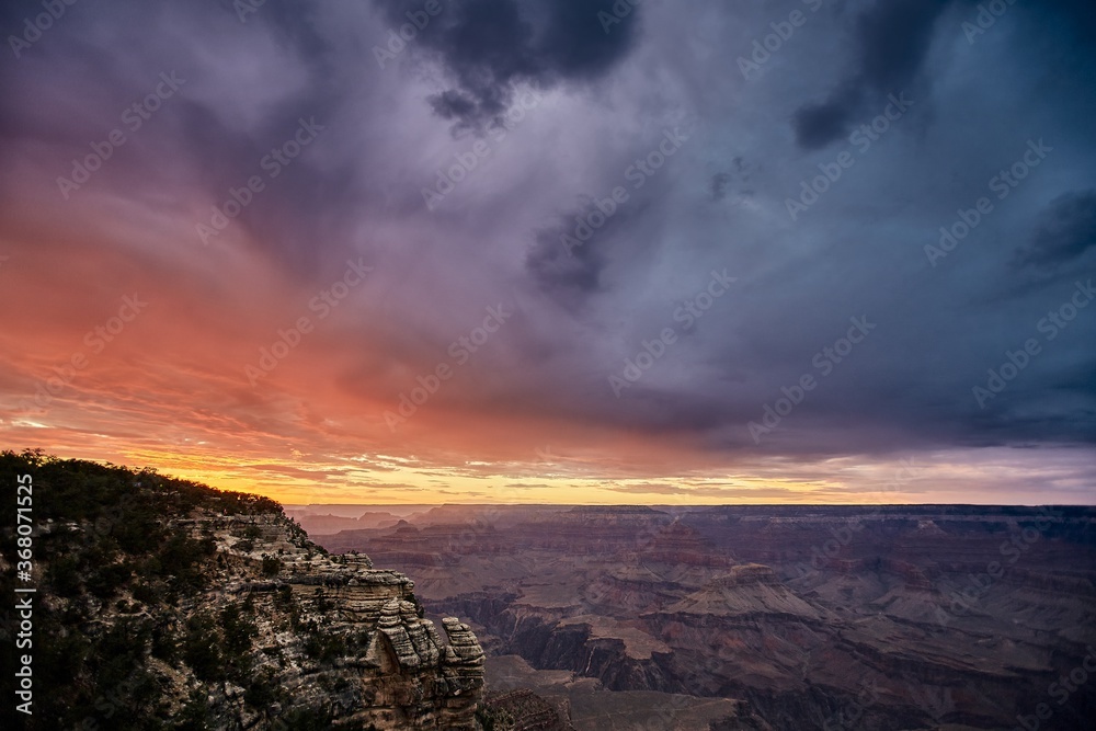 Poster Beautiful scenery of a canyon landscape in Grand Canyon National Park, Arizona - USA