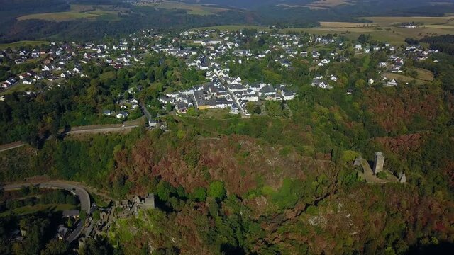 Ruins of the Castles Niederburg and Oberburg, Manderscheid, Eifel, Rhineland-Palatinate, Germany