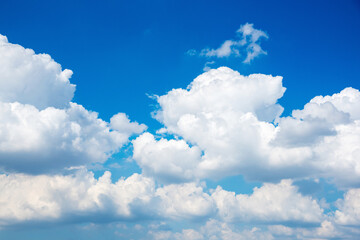 Obraz na płótnie Canvas Beautiful Nature white cloud scape and blue sky background in daytime at summer season