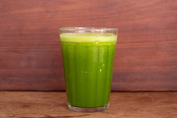 Taking care of health, with detox juice without added sugar and water.