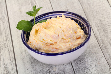 Curd with dry apricot