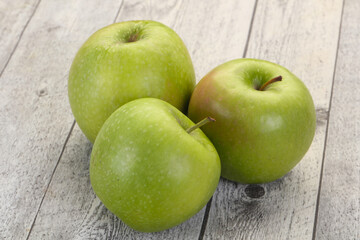 Green ripe apple